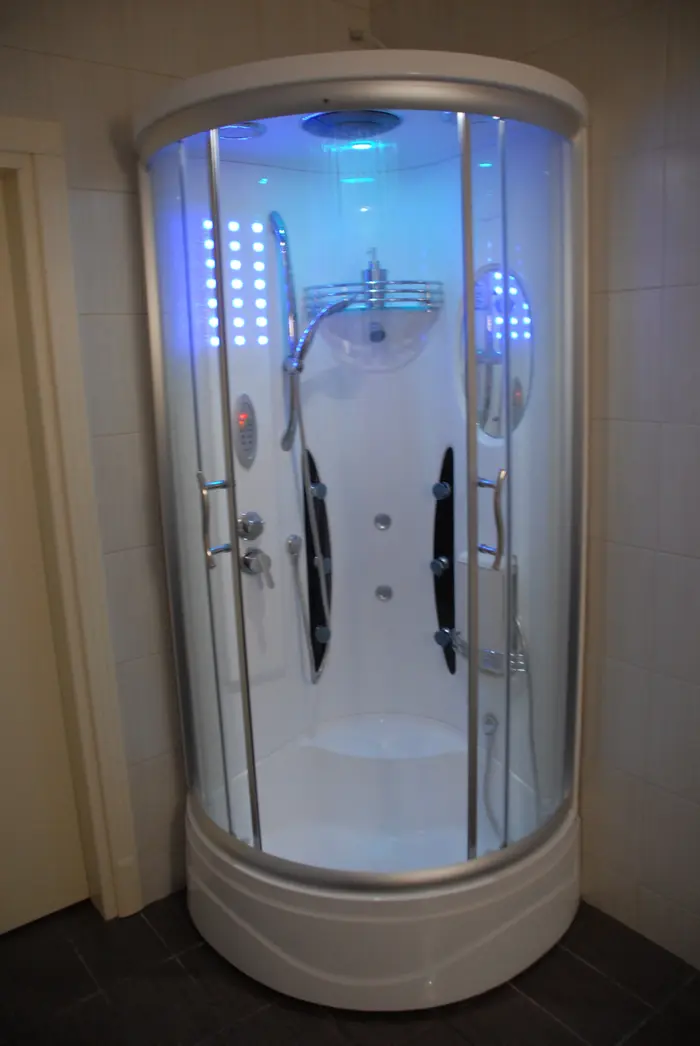 Room Bath Chamber